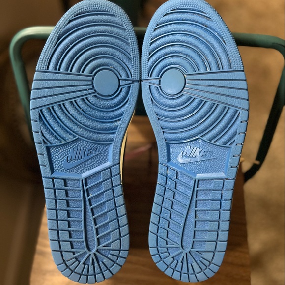 Fragment Design x Travis Scott x Air Jordan 1 Retro Low - Picture 8 of 8